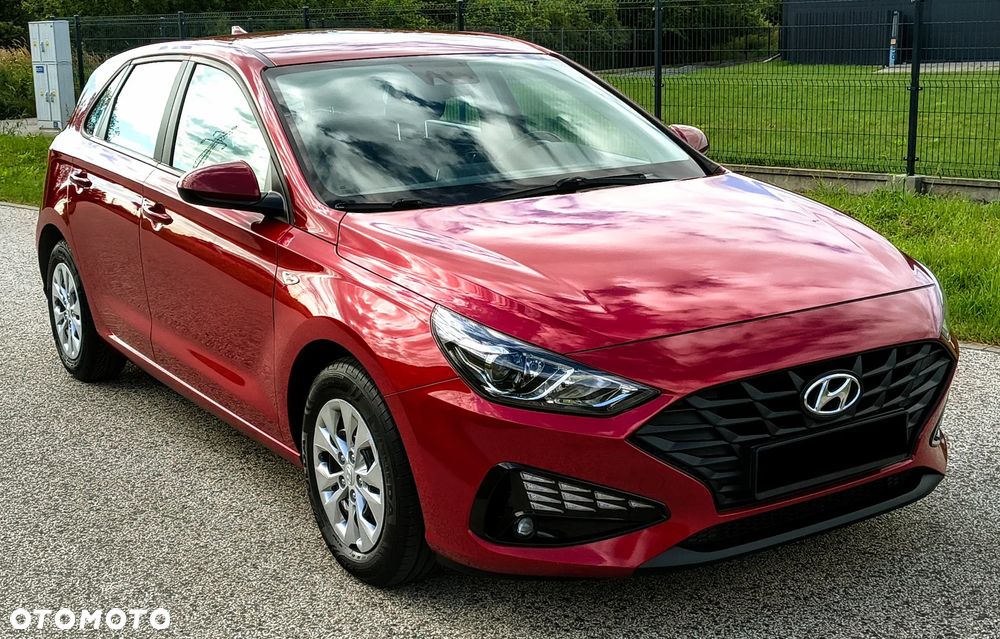 Hyundai i30 1.5 DPI Classic + - 20