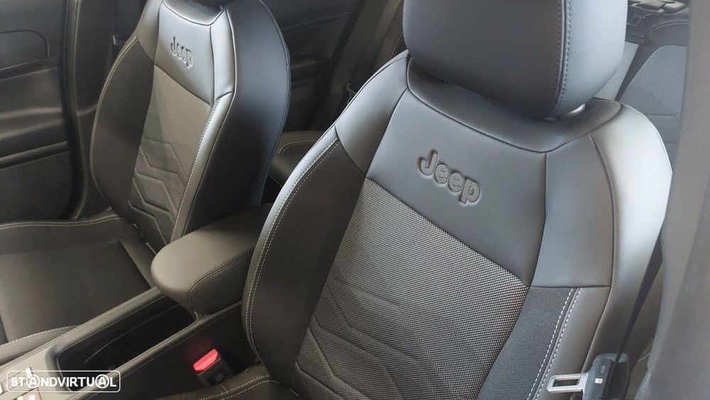 Jeep Avenger 1.2 GSE T3 Altitude - 8