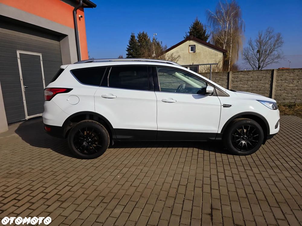 Ford Kuga - 16