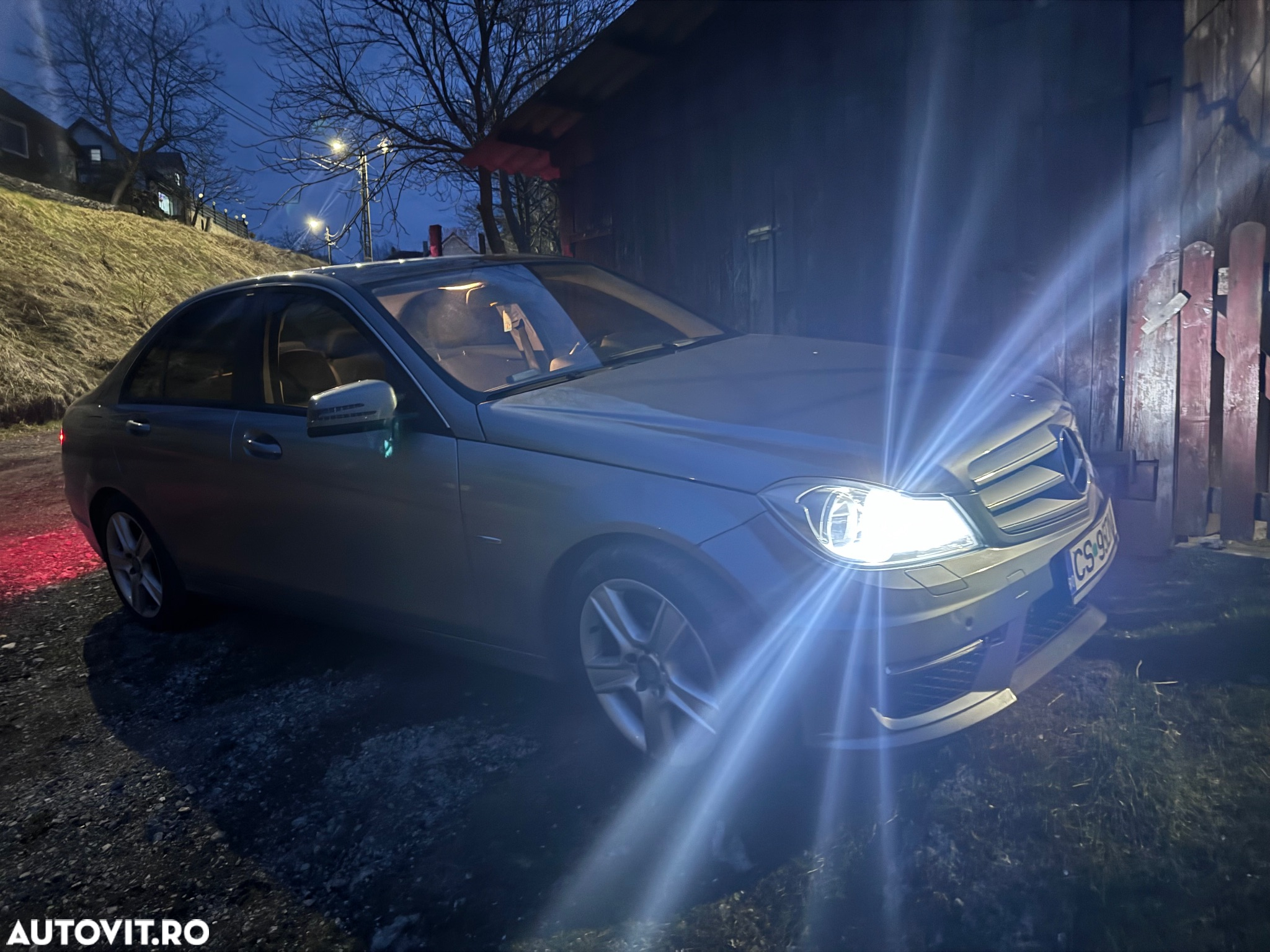 Mercedes-Benz C - 4