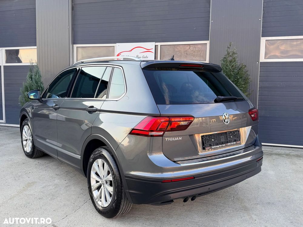 Volkswagen Tiguan - 5