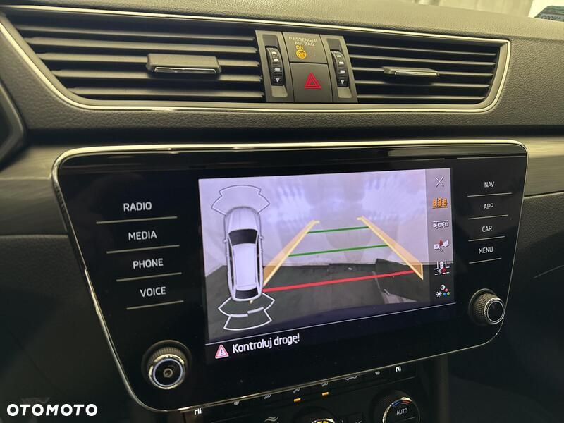 Skoda Superb 2.0 TDI Style - 16
