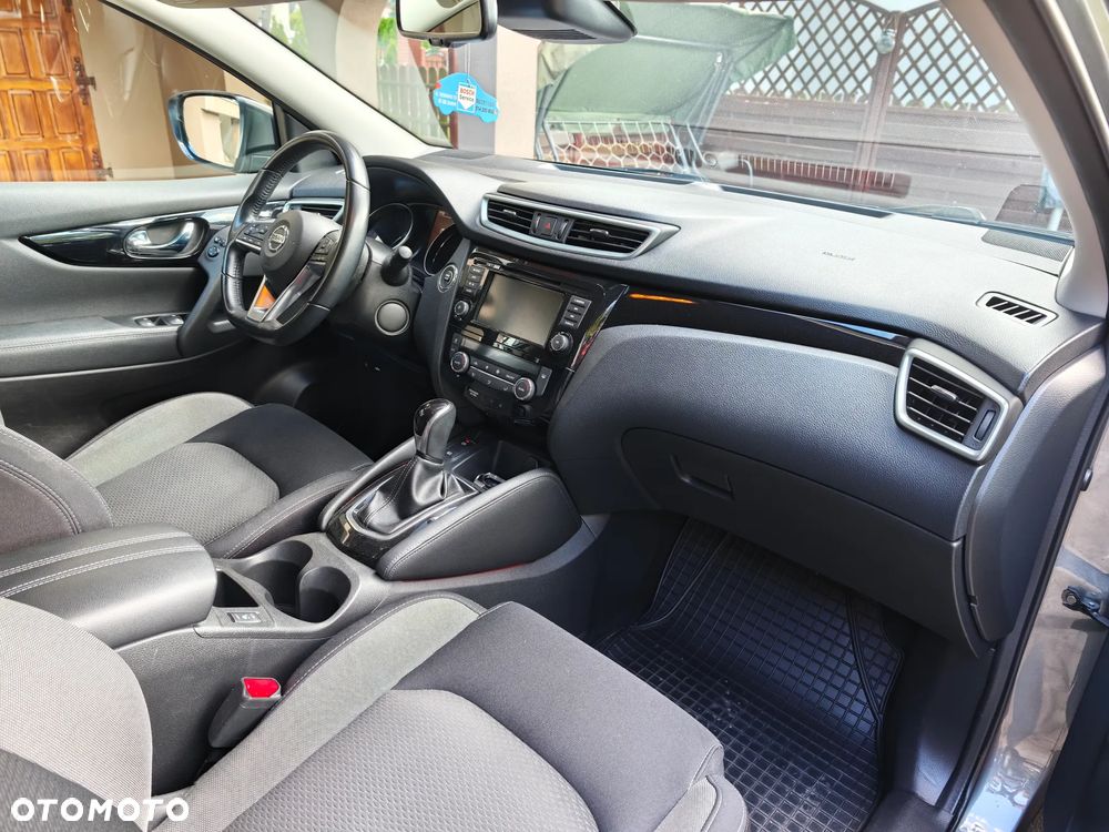 Nissan Qashqai 1.3 DIG-T N-Connecta DCT - 9