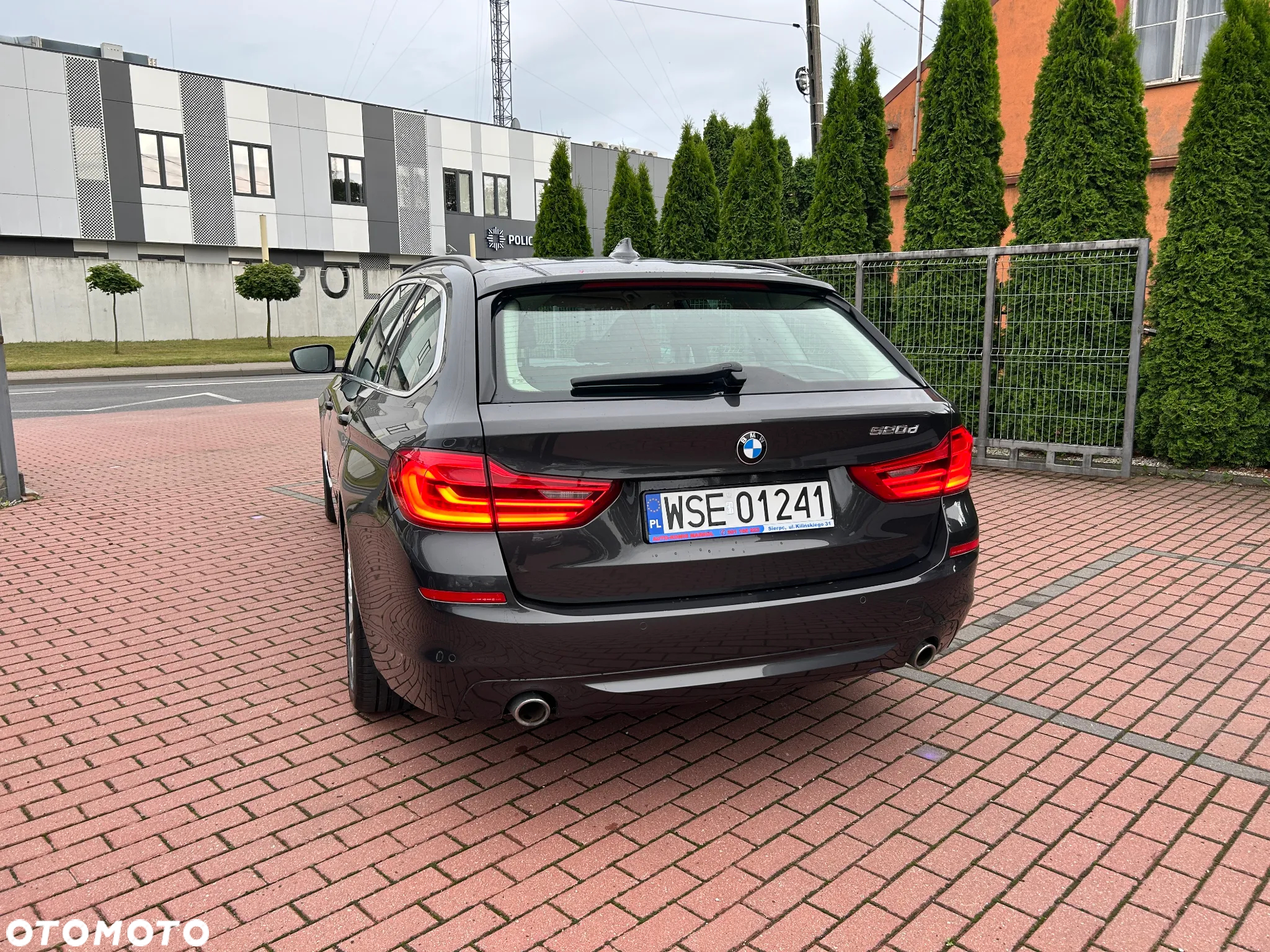 BMW Seria 5 520d - 8