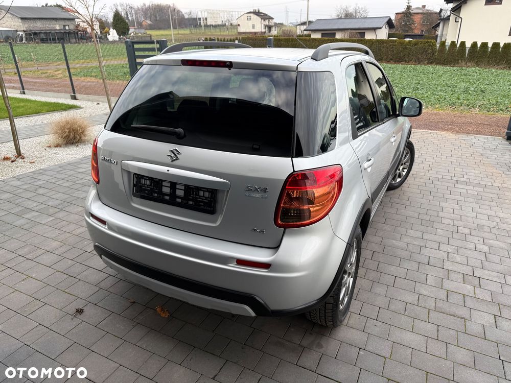 Suzuki SX4 - 10
