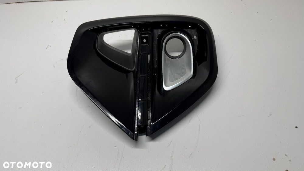 KIA SPORTAGE IV LIFT KRATKA ZDERZAKA RAMKA ATRAPA PRAWA PRZÓD 18-21