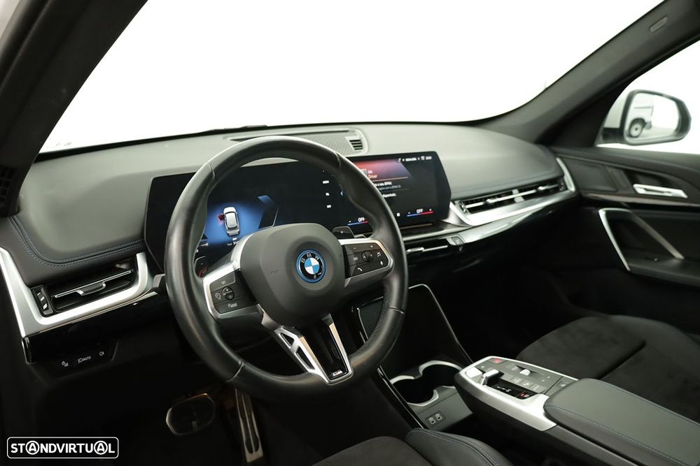 BMW X1 xDrive25e - 8