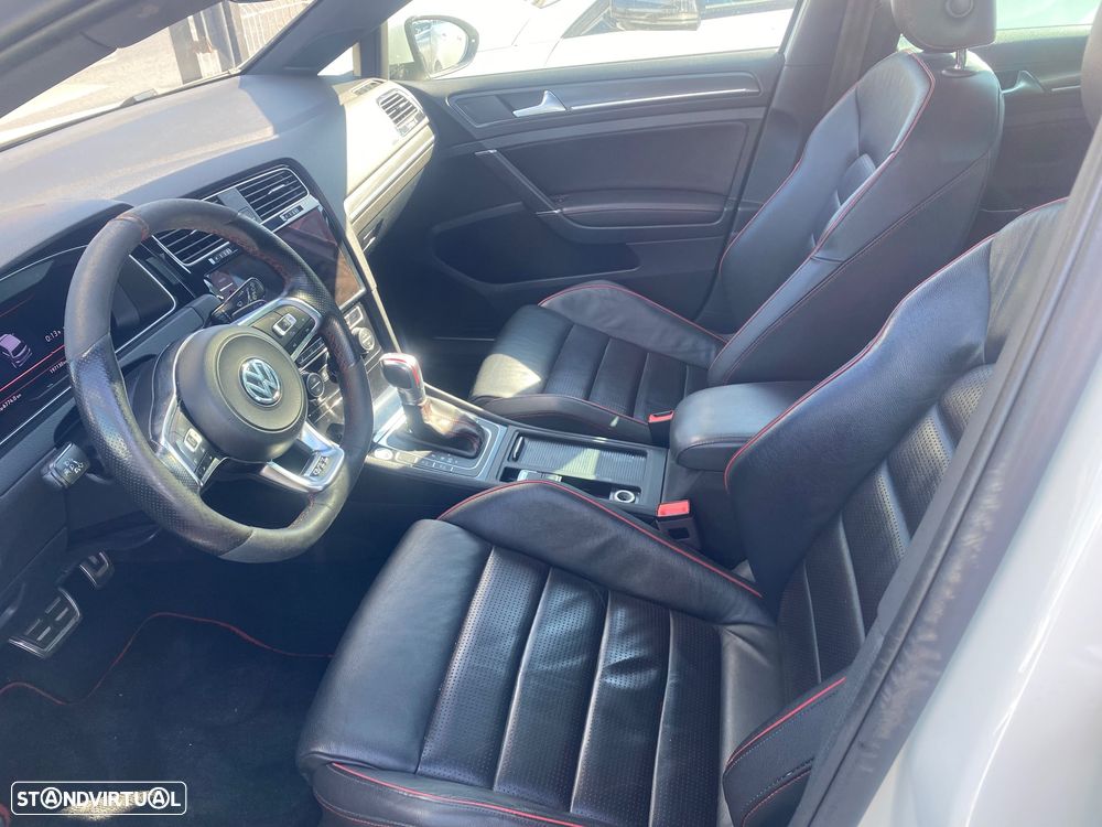 VW Golf 2.0 TSI GTI DSG Performance - 11
