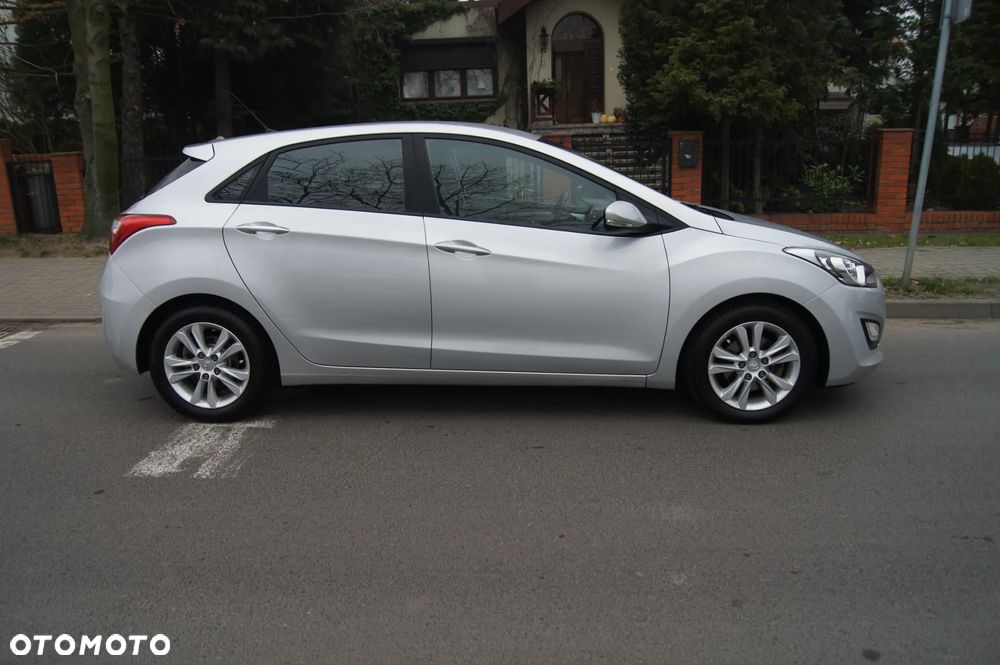 Hyundai i30 1.4 Premium - 4