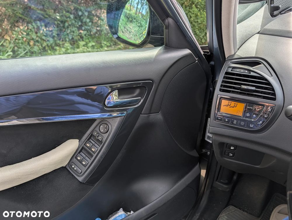 Citroën C4 Picasso 2.0 16V Exclusive - 17