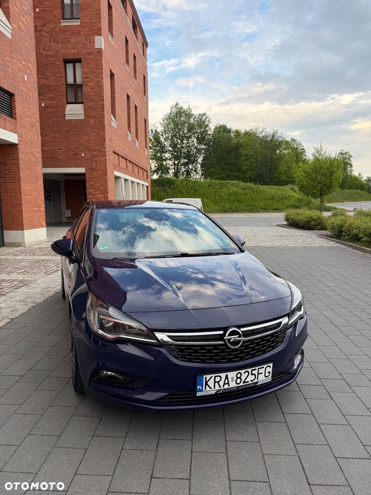 Opel Astra 1.6 T Enjoy S&S - 9