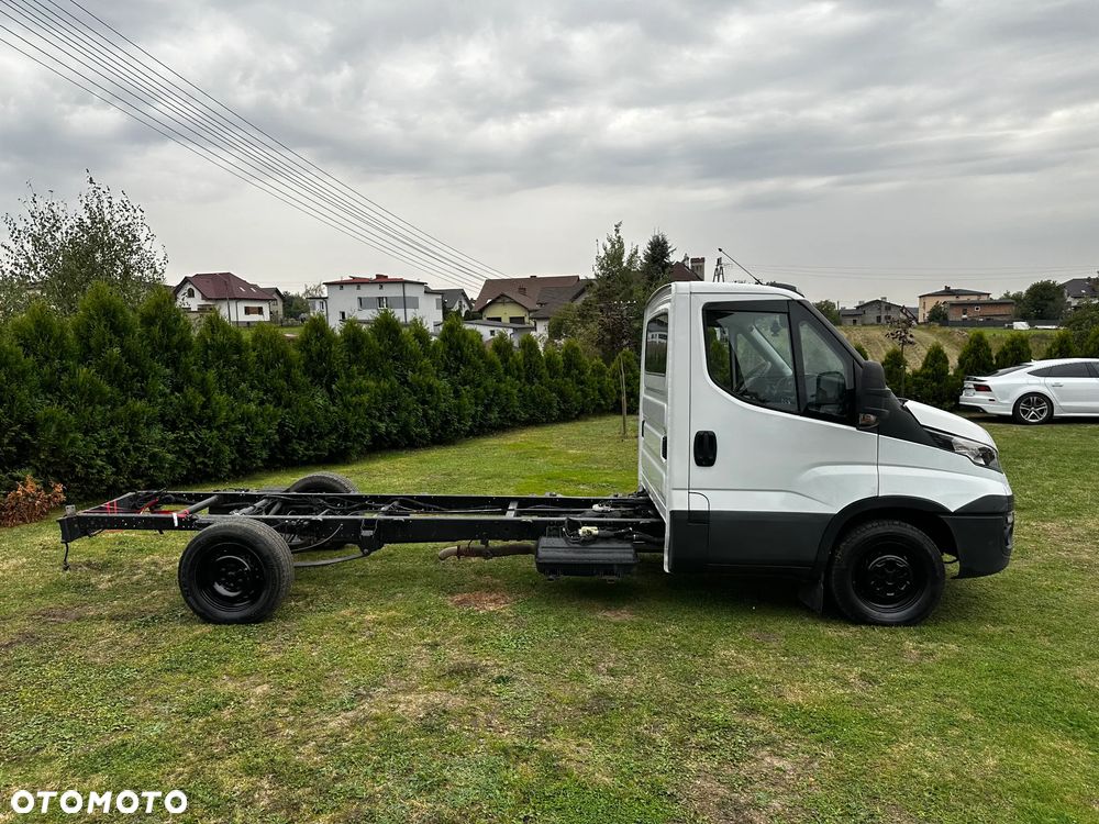 Iveco Daily 35S-210 Hi-Matic - 2