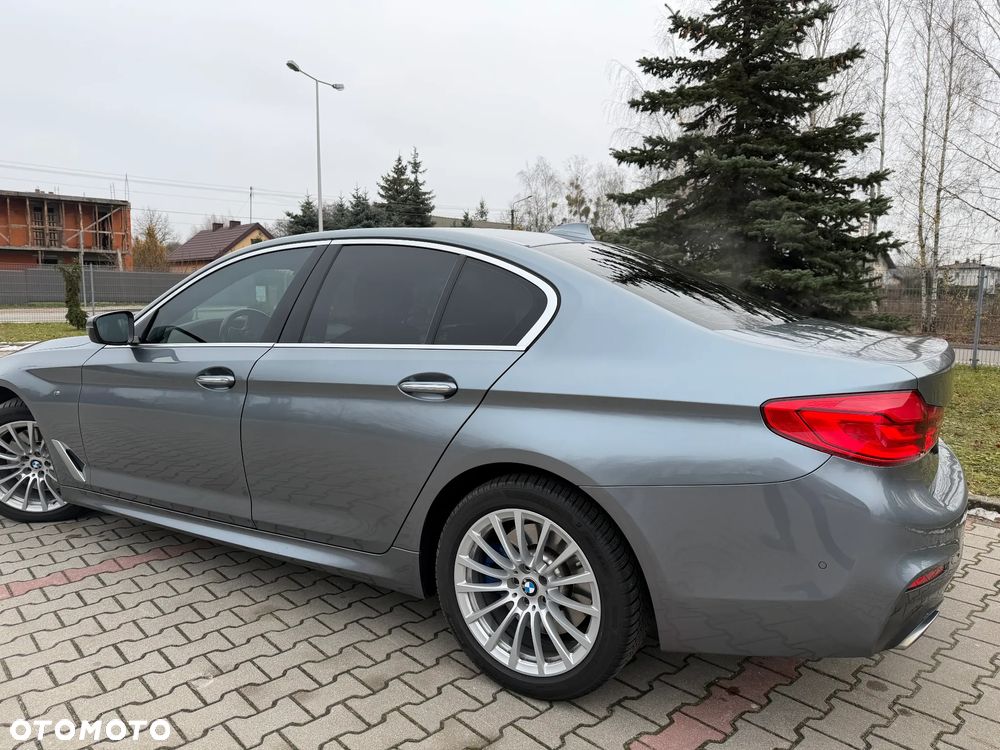 BMW Seria 5 530d xDrive Sport - 3