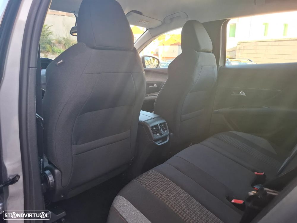 Peugeot 3008 PureTech 130 Stop & Start GPF EAT8 Active Business-Pack - 31