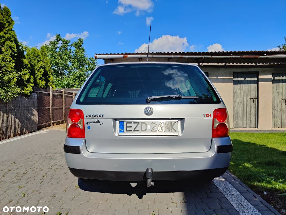 Volkswagen Passat 1.9 TDI Comfortline - 6