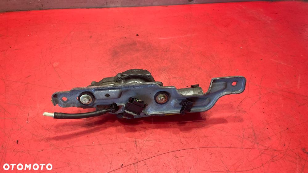 SILNICZEK WYCIERACZKI SZYBY TYLNEJ VW GOLF III - 2