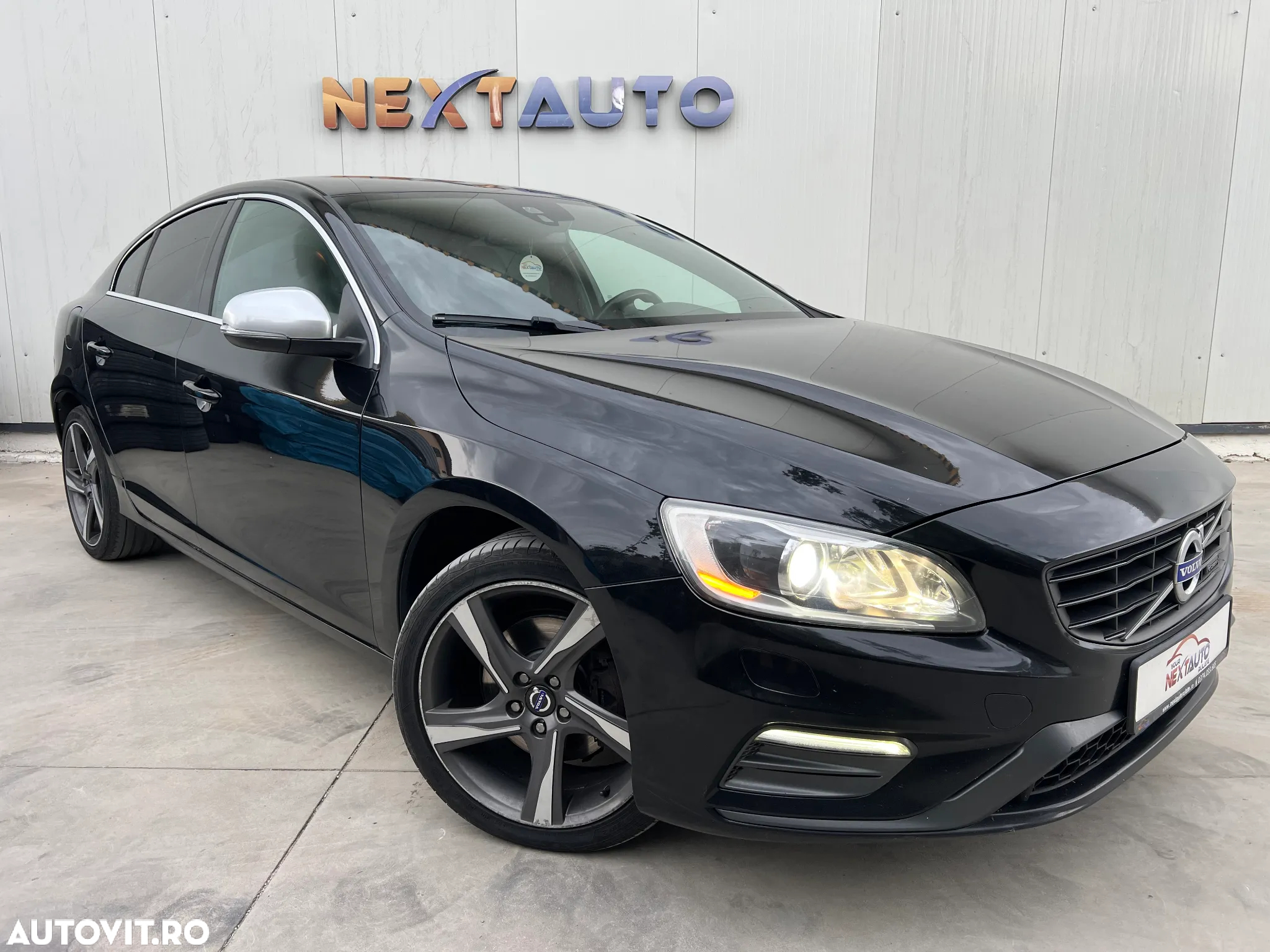 Volvo S60 D3 Start-Stop R-Design - 3