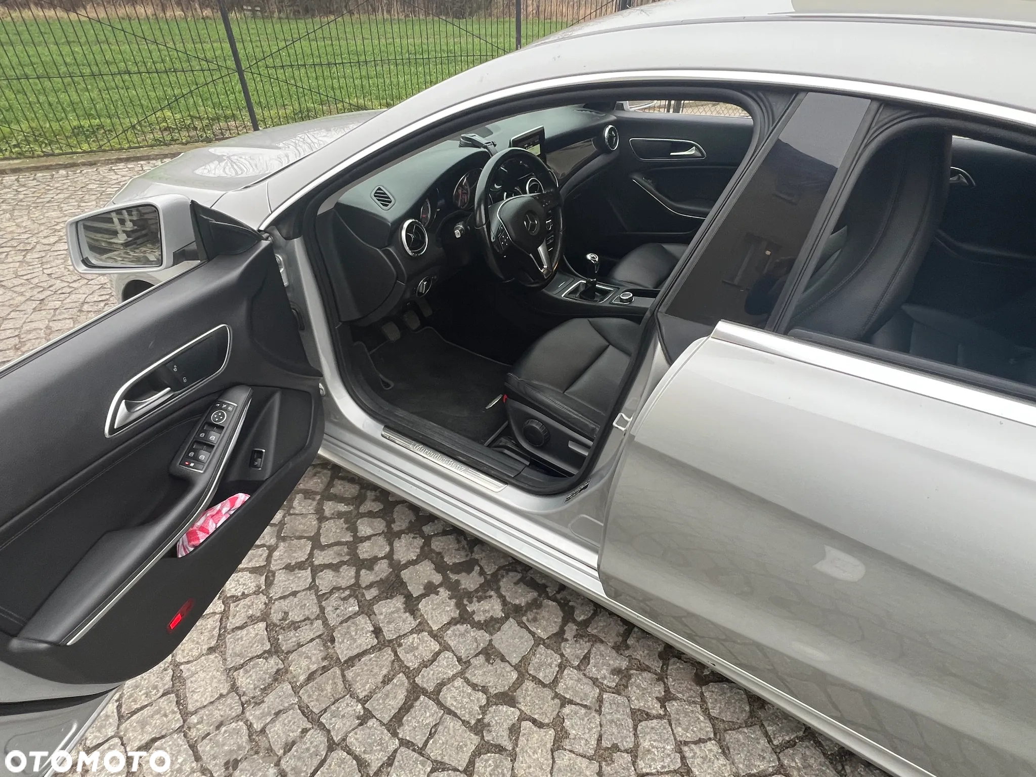 Mercedes-Benz CLA 180 - 18