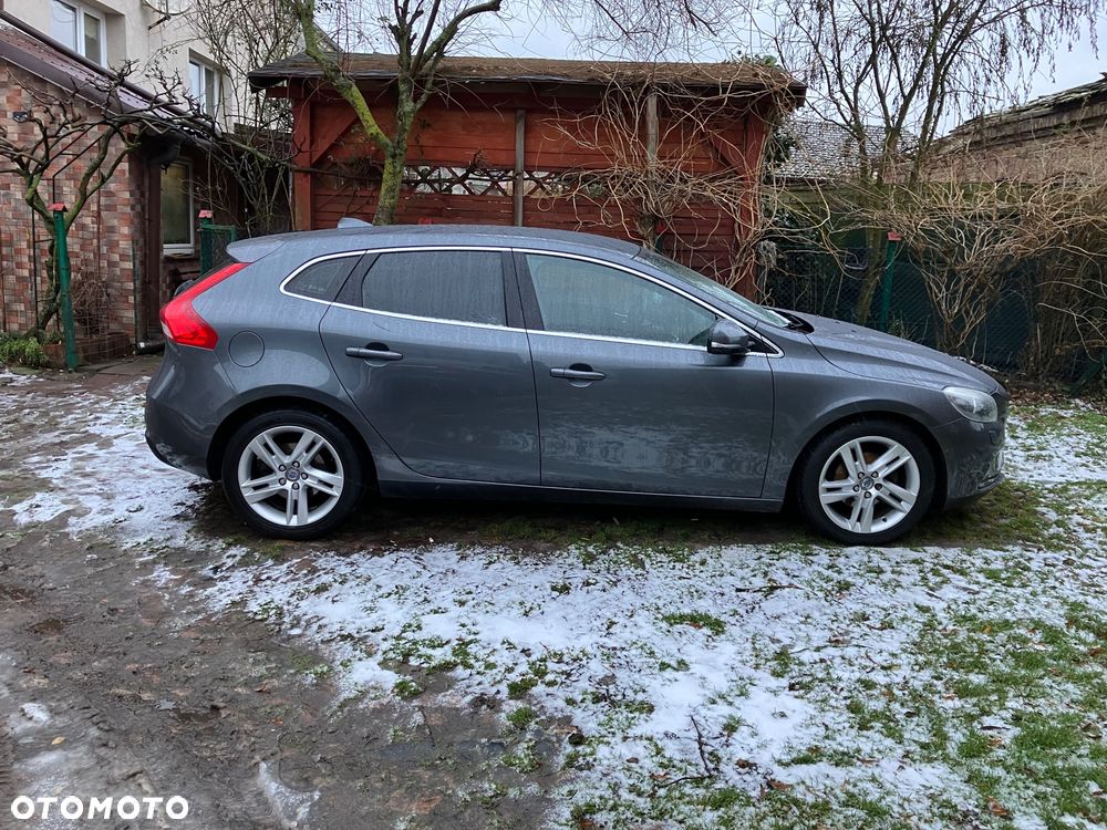 Volvo V40 - 2