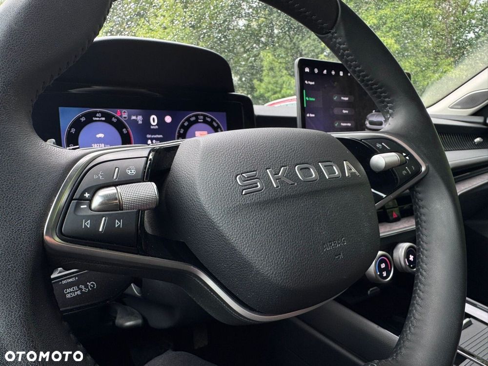 Skoda Superb 2.0 TSI L&K DSG - 11