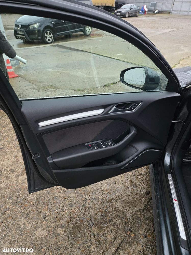 Audi A3 2.0 TDI S tronic Sport - 16