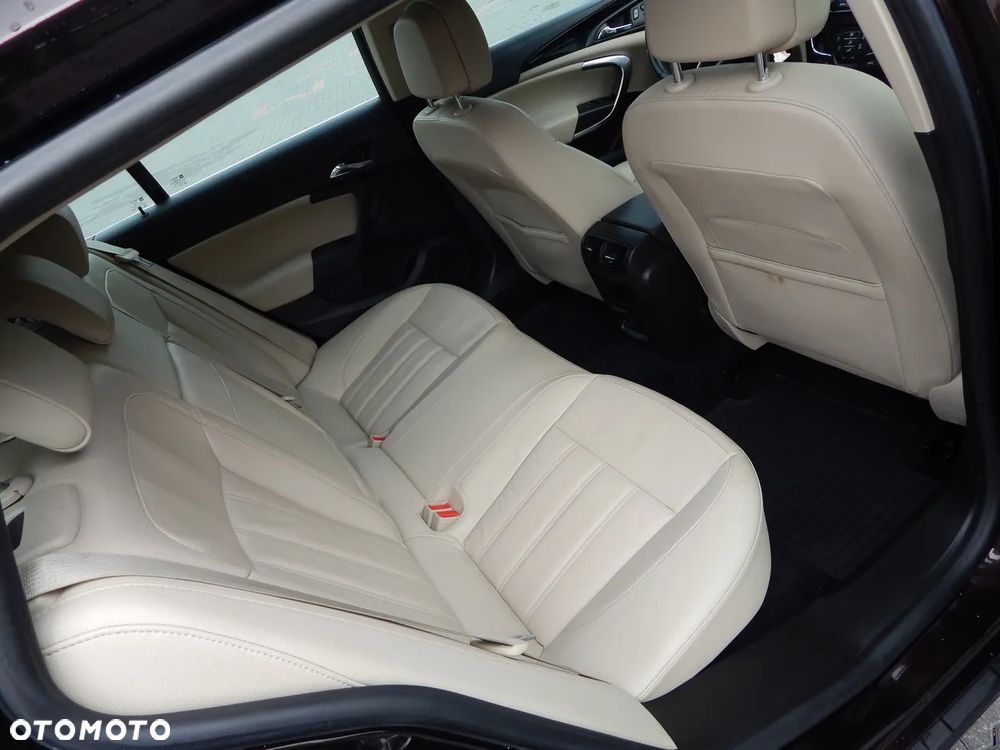 Opel Insignia 1.6 ECOTEC DI Turbo Touer Business Innovation - 12