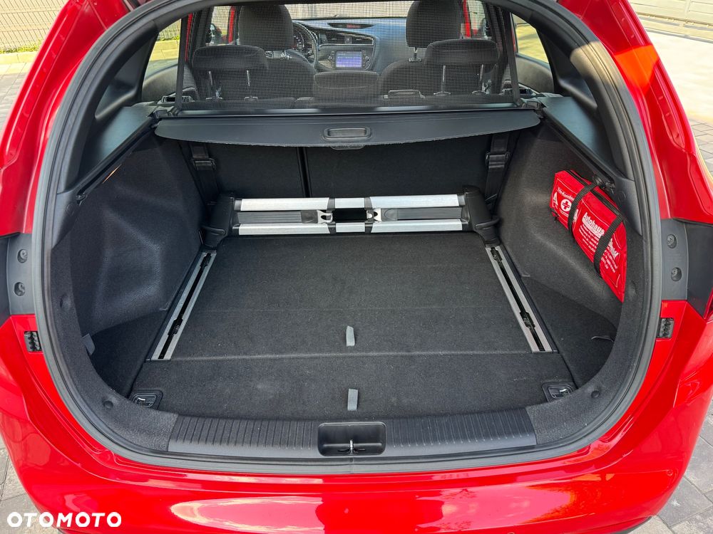 Kia Ceed 1.6 CRDi 136 ISG GT Line - 10