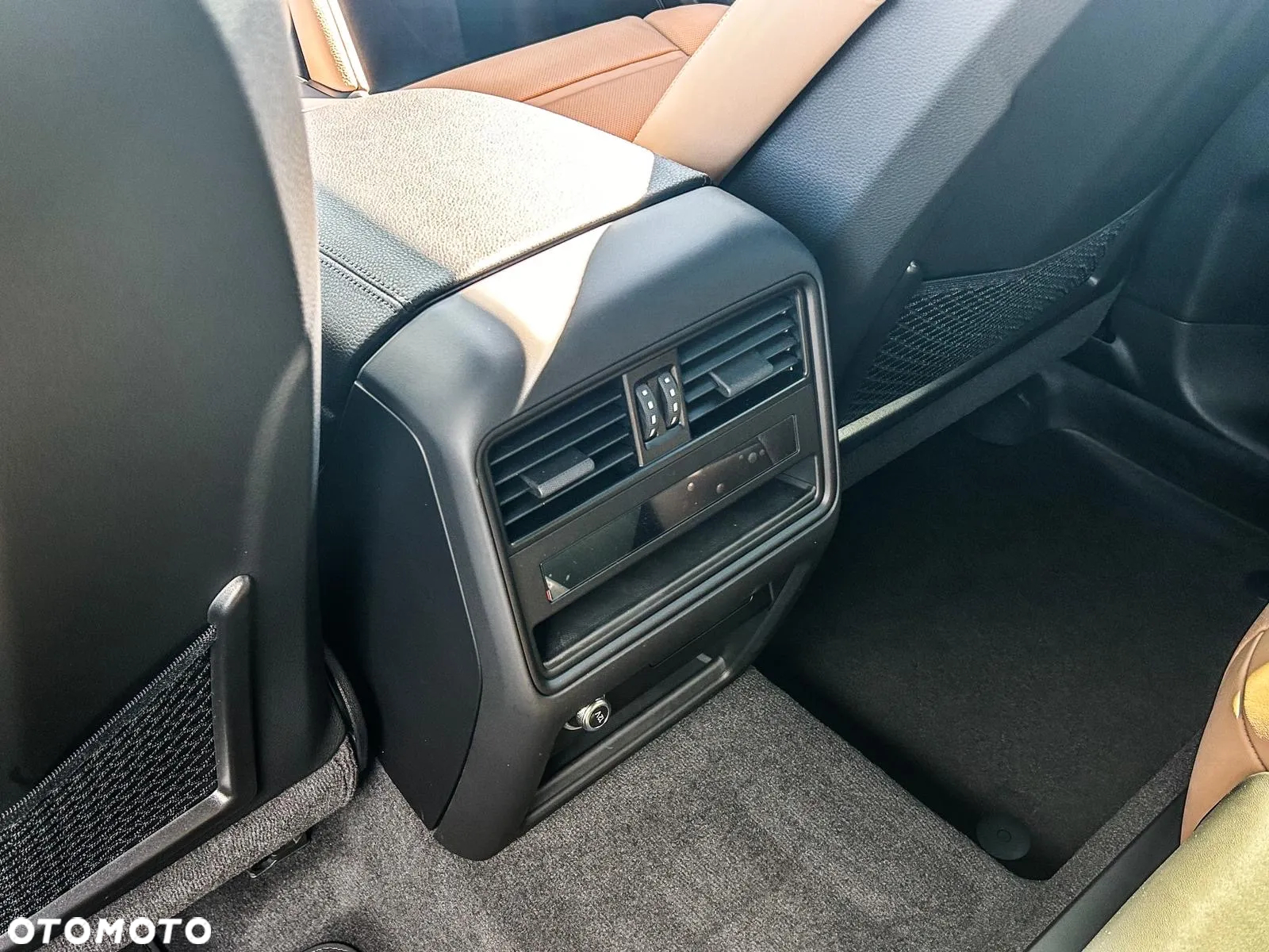 Porsche Cayenne - 31