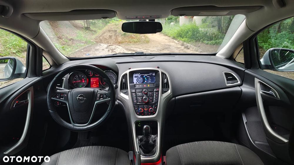Opel Astra 1.4 T Cosmo - 15