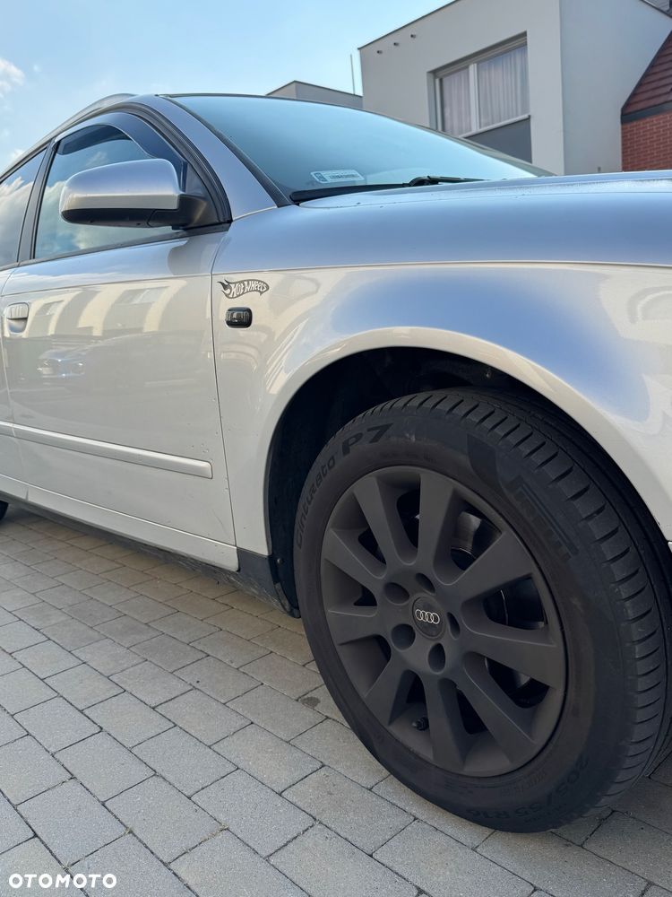Audi A4 Avant 2 - 8