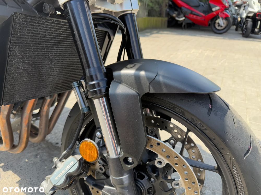 Honda CB - 30