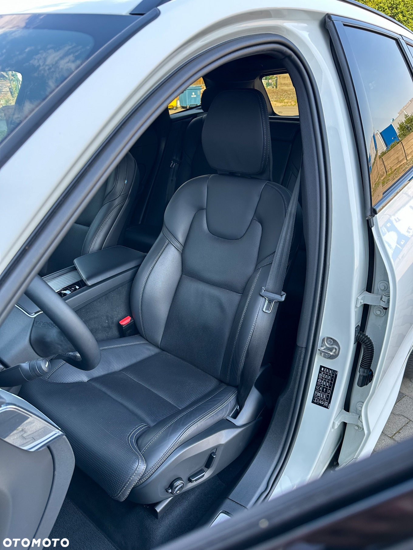 Volvo XC 60 B4 D Geartronic RDesign - 23
