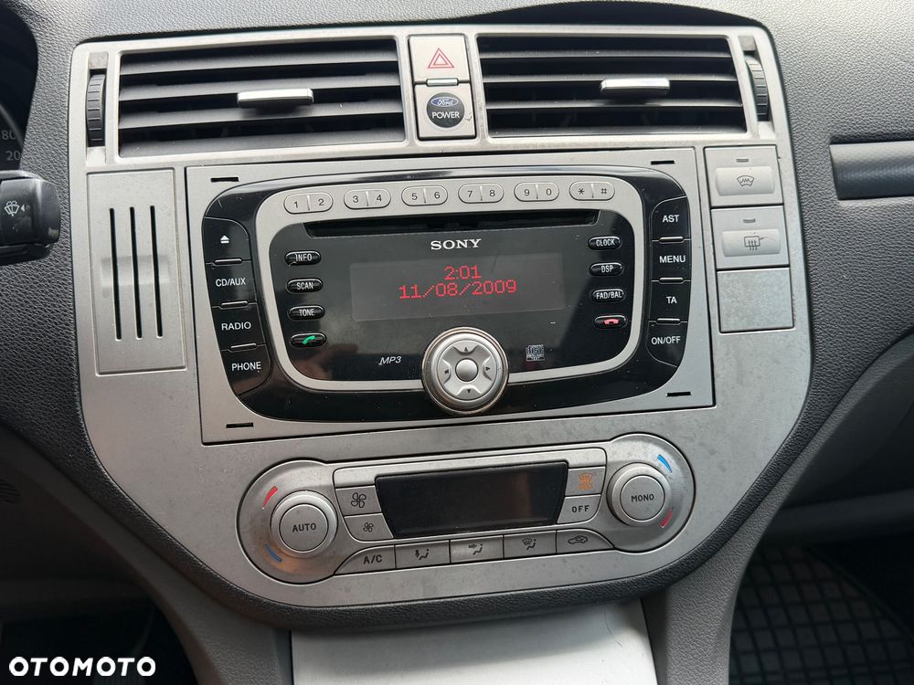 Ford Kuga 2.0 TDCi 4x4 Titanium - 16