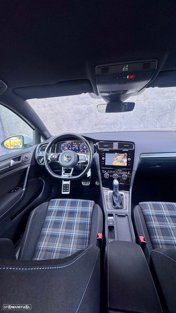 VW Golf - 10