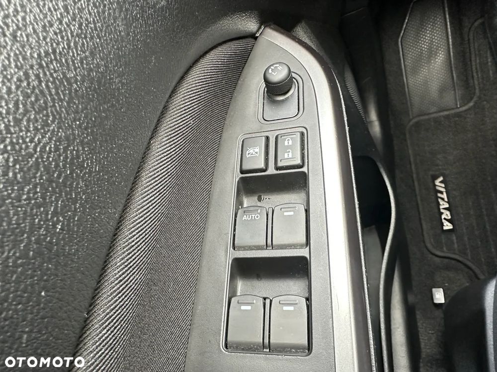 Suzuki Vitara 1.4 Boosterjet SHVS Premium 2WD - 13
