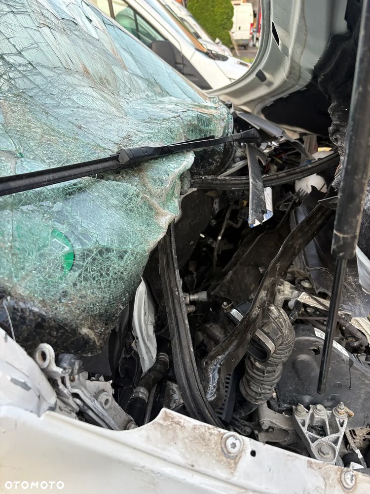 Volkswagen Transporter T6.1 - 19
