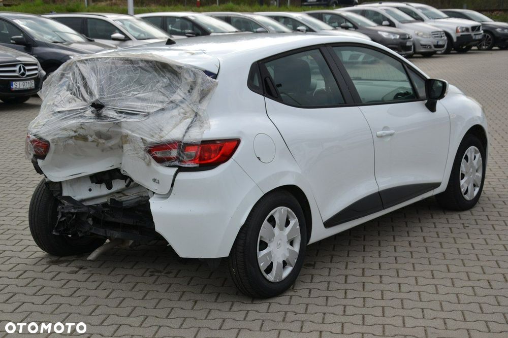 Renault Clio - 7