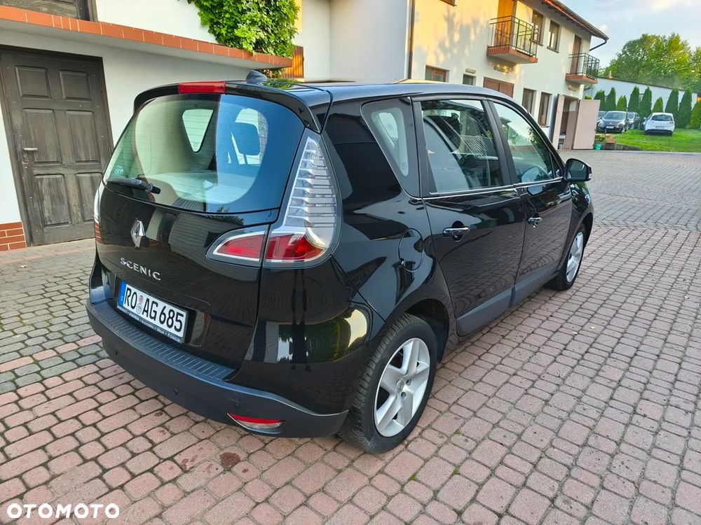 Renault Scenic 1.6 16V 110 TomTom Edition - 11