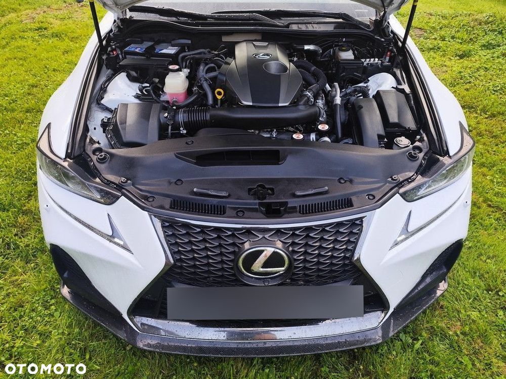 Lexus IS 200t F Sport - 11