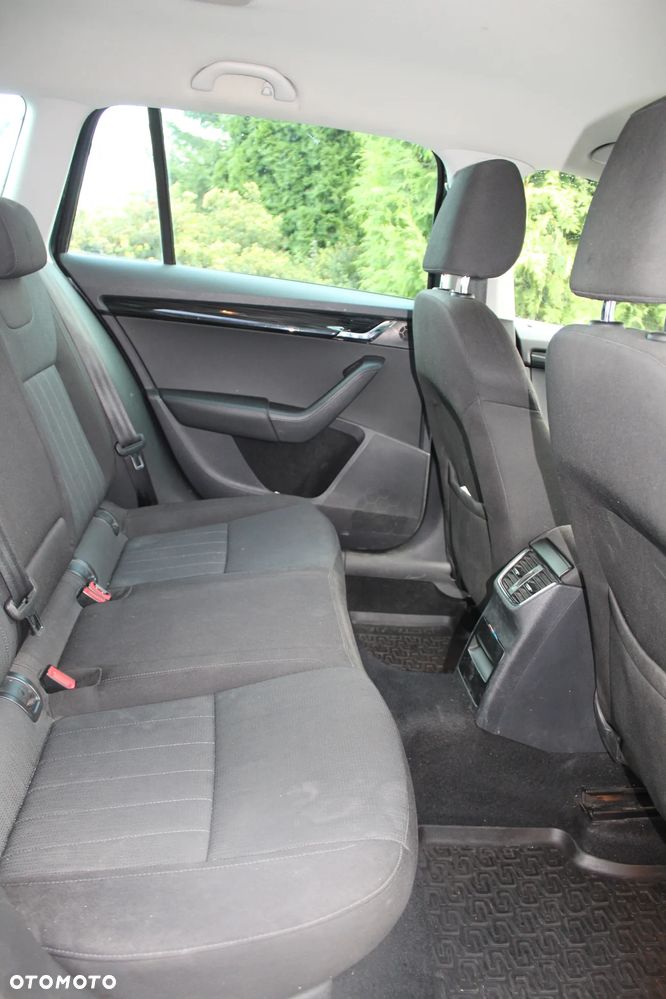 Skoda Octavia 2.0 TDI Style DSG - 9