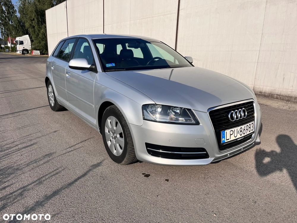 Audi A3 1.6 TDI DPF Ambition - 4