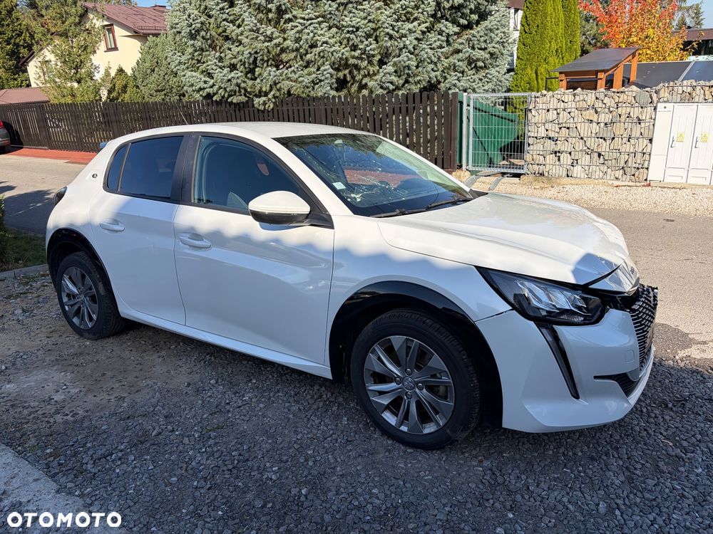 Peugeot 208 2021 photo 2