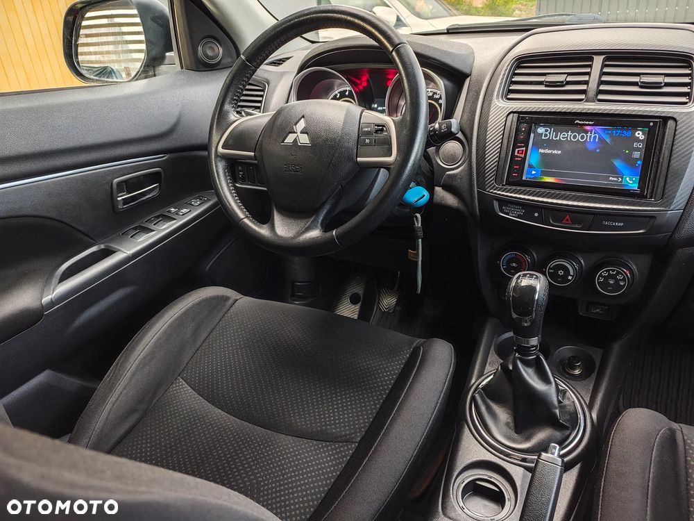 Mitsubishi ASX - 10