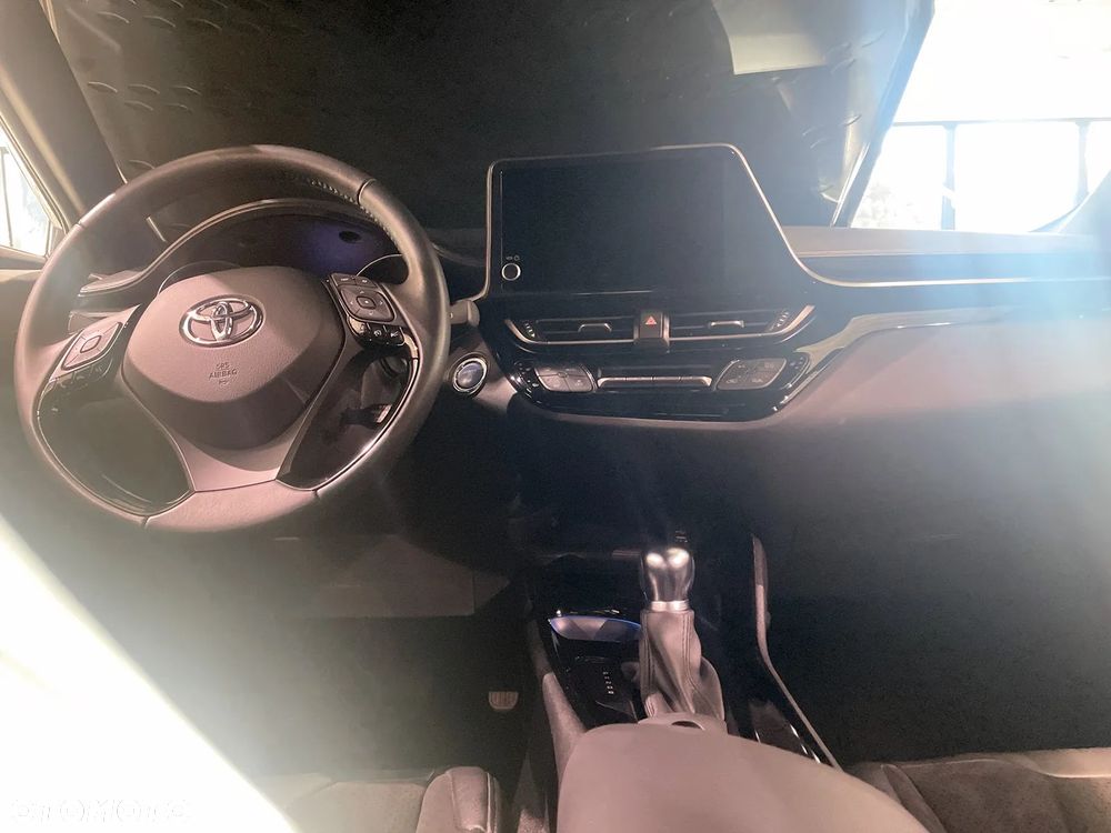 Toyota C-HR - 17