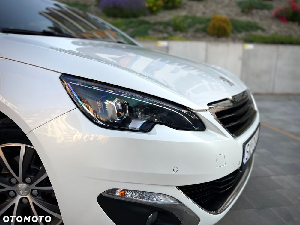 Peugeot 308 SW 1.2 PureTech Allure S&S - 7