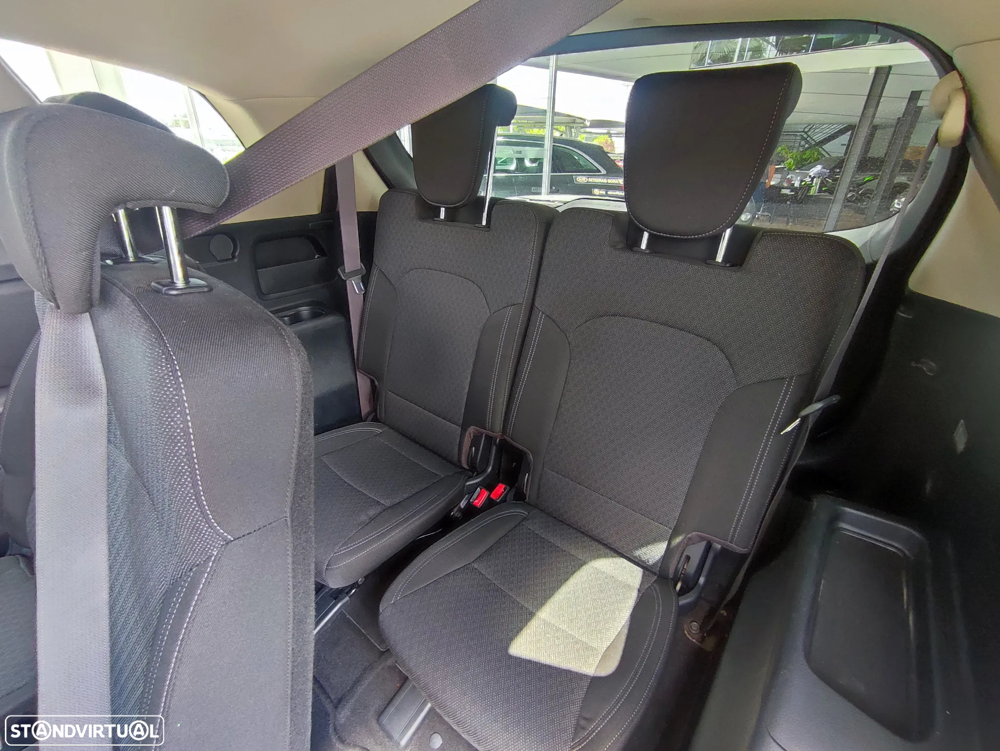 Kia Carens 1.7 CRDi ISG TX - 9