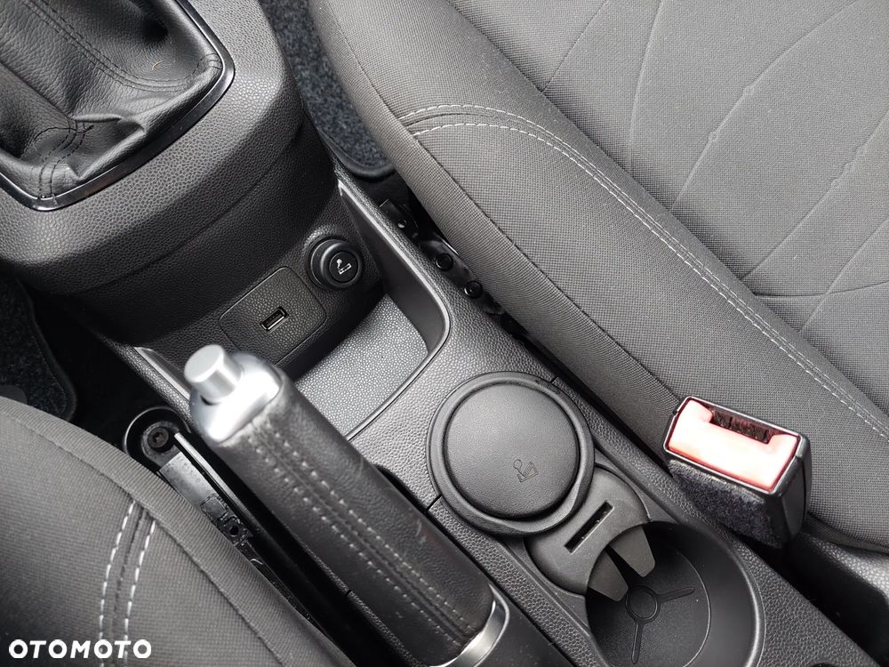 Ford Fiesta - 10