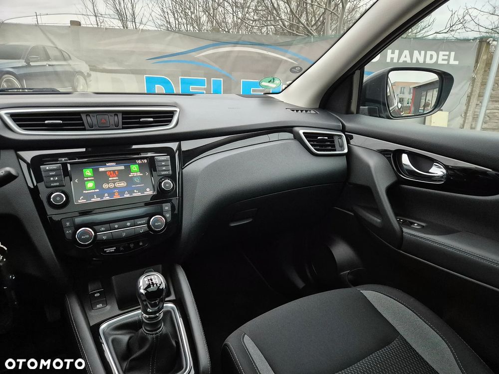 Nissan Qashqai 1.3 DIG-T N-WAY - 14