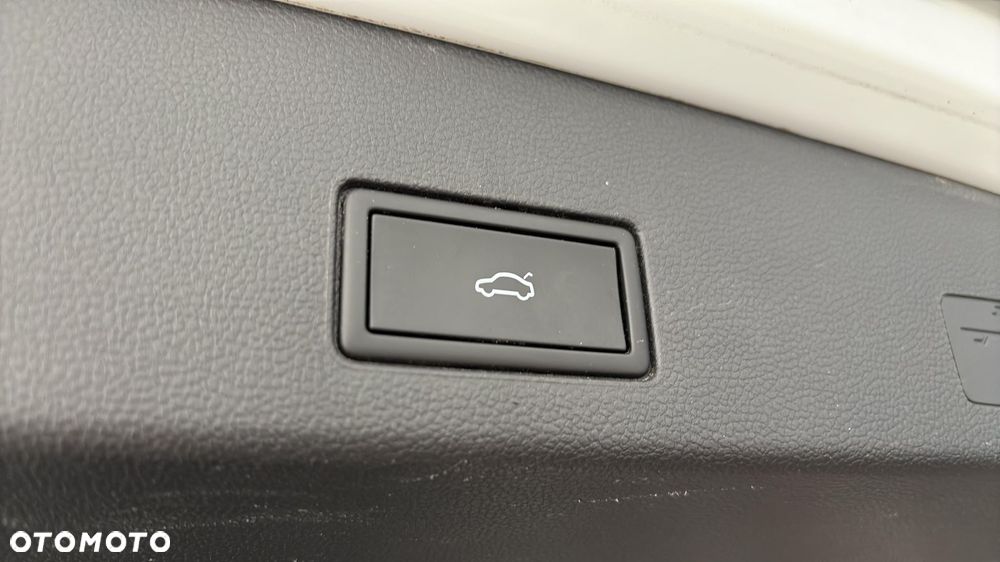 Volkswagen Golf - 19