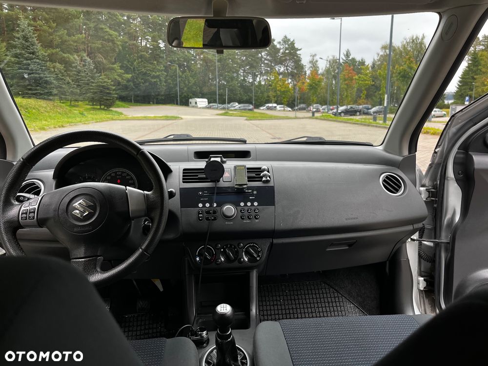 Suzuki Swift - 9